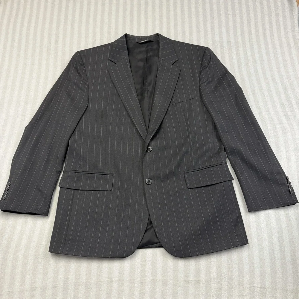 Jos A Bank Suit Jacket Mens 42SH Black Wool Travelers‎ Collection Pin Stripe